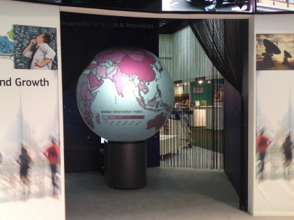 Omniglobe auf dem Stand des JRC, ESOF 2012, Dublin, Ireland